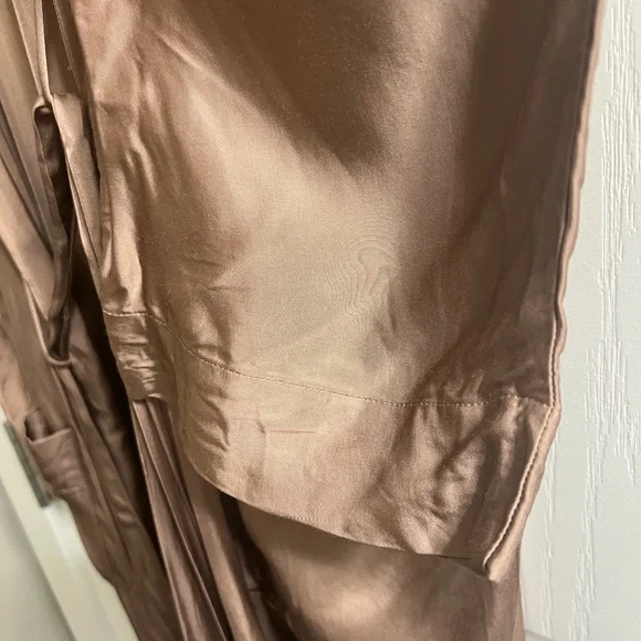 Wilfred Satin Robe - Picture 9 of 9